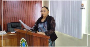 Andréa Alves solicita a presença do secretário municipal do governo