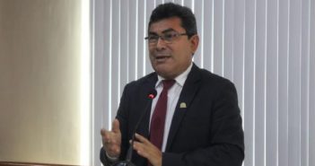 Vereador Fladimir Andrade reitera requerimentos