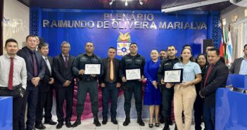 POLICIAIS MILITARES RECEBEM MOÇÃO DE APLAUSOS