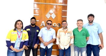 Presidente da Câmara se reúne com uma equipe de engenharia da Alcoa para definir os próximos passos da construção e revitalização do prédio da Casa de Leis