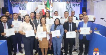Prefeita, Vice-prefeito e Vereadores Eleitos São Diplomados Pela Justiça Eleitoral na Câmara